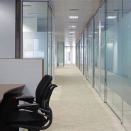 Vách kính cường lực 06