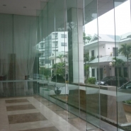 Lắp đặt báo giá kính cường lực 10mm Lắp đặt báo giá kính cường lực 10mm